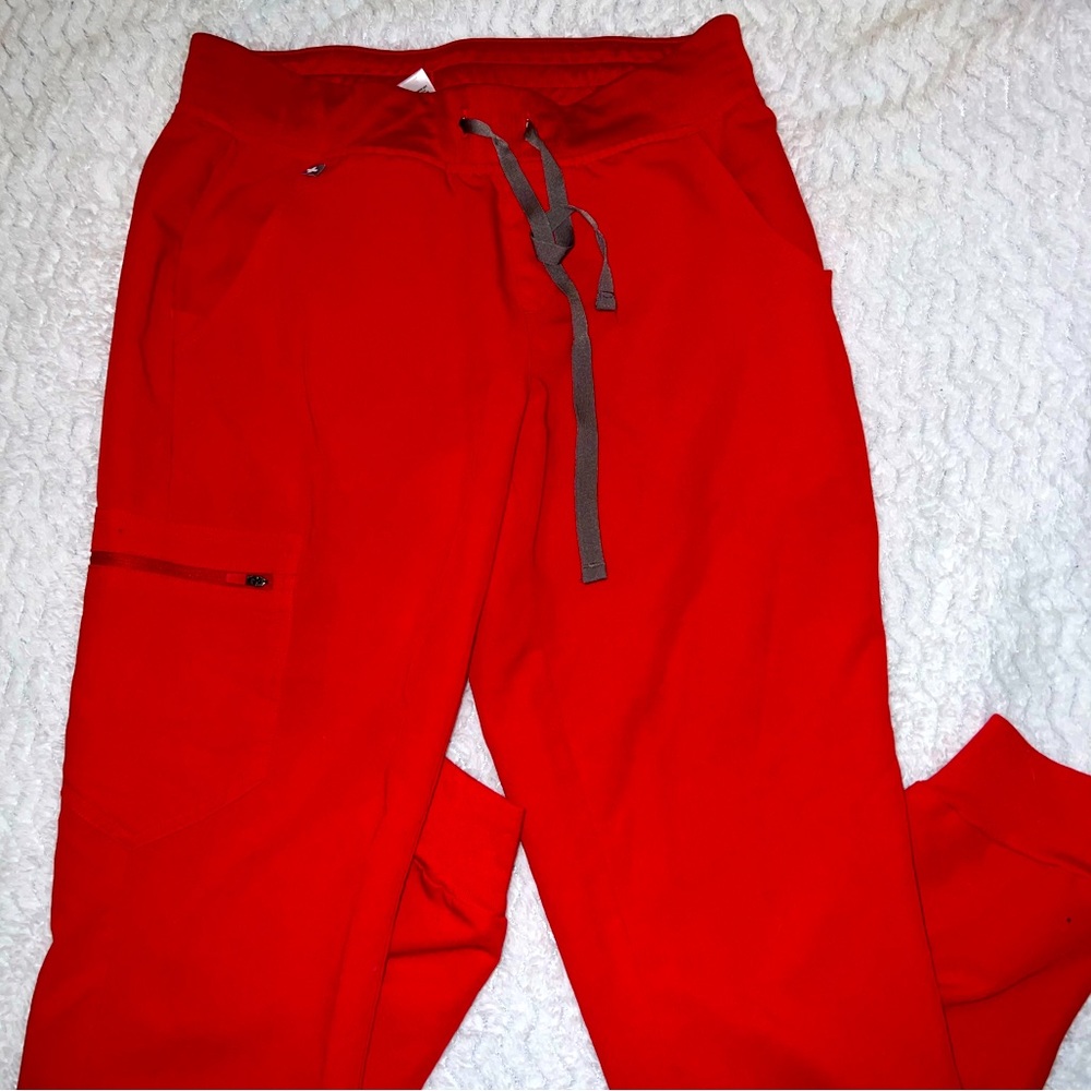 FIGS winning red high waisted joggers, small